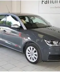 AUDI A1 SPB 1.0 TFSI ultra Design SENSORI POSTERIORI.