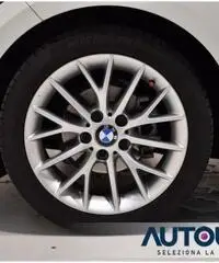 BMW 116 I 5 PORTE UNIQUE AUTOM SENS XENON CERCHI 17' BMW 116 I 5 PORTE UNIQUE AUTOM SENS XENON CERCHI 17'