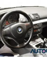 BMW 118 D 5 PORTE ATTIVA XENON PELLE CERCHI 17' BMW 118 D 5 PORTE ATTIVA XENON PELLE CERCHI 17'
