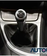 BMW 118 D 5 PORTE ATTIVA XENON PELLE CERCHI 17' BMW 118 D 5 PORTE ATTIVA XENON PELLE CERCHI 17'