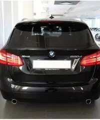 BMW 220 d xDrive Active Tourer Advantage aut. BMW 220 d xDrive Active Tourer Advantage aut.