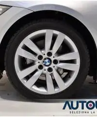 BMW 325 D TOURING FUTURA AUT PELLE NAVI XENON SENS CRUISE BMW 325 D TOURING FUTURA AUT PELLE NAVI XENON SENS CRUISE