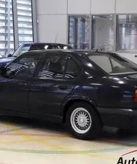 Bmw 520 i 24V cat 2000cc 6 cilindri 150cv - CLIMA, CERCHI Bmw 520 i 24V cat 2000cc 6 cilindri 150cv - CLIMA, CERCHI