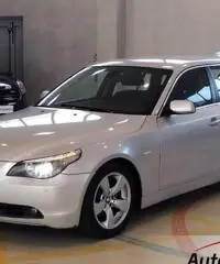 Bmw 525 D 177CV TOURING STEPTRONIC AUTOMATICA EURO4 FAP Bmw 525 D 177CV TOURING STEPTRONIC AUTOMATICA EURO4 FAP