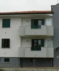 Appartamento di 5 locali in Vendita