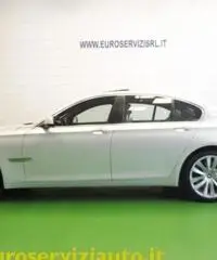 BMW 750 i Futura