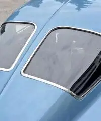 CHEVROLET CORVETTE STING RAY SPLIT WINDOW CHEVROLET CORVETTE STING RAY SPLIT WINDOW