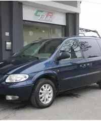 CHRYSLER Voyager 2.5 CRD 7 POSTI MANUALE CLIMATRONIC RADIO CD FULL CHRYSLER Voyager 2.5 CRD 7 POSTI MANUALE CLIMATRONIC RADIO CD FULL