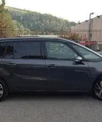 CITROEN Acadiane 1.6 e-HDi 115 Intensive nuova da immatricolare CITROEN Acadiane 1.6 e-HDi 115 Intensive nuova da immatricolare