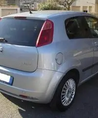 FIAT Grande Punto 1.3MJT 90 3p.Dynam. Van 4pt FIAT Grande Punto 1.3MJT 90 3p.Dynam. Van 4pt