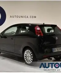 FIAT Grande Punto 1.4 3 PORTE DYNAMIC SPORT CERCHI CLIMA RADIO CD FIAT Grande Punto 1.4 3 PORTE DYNAMIC SPORT CERCHI CLIMA RADIO CD