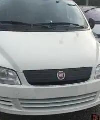FIAT Multipla 1.6 16V Nat.Pow.4pti Act.Van N1 FIAT Multipla 1.6 16V Nat.Pow.4pti Act.Van N1
