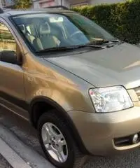 FIAT Panda 1.3 MJT 16V 4x4 Climbing FIAT Panda 1.3 MJT 16V 4x4 Climbing