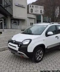 FIAT Panda Cross 1.3 MJT 95 CV S&S 4x4 EURO 6 01 FIAT Panda Cross 1.3 MJT 95 CV S&S 4x4 EURO 6 01