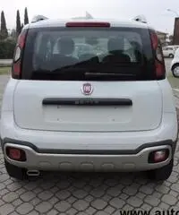 FIAT Panda Cross 1.3 MJT 95 CV S&S 4x4 EURO 6 01 FIAT Panda Cross 1.3 MJT 95 CV S&S 4x4 EURO 6 01
