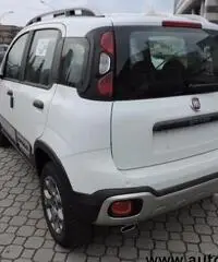 FIAT Panda Cross 1.3 MJT 95 CV S&S 4x4 EURO 6 01 FIAT Panda Cross 1.3 MJT 95 CV S&S 4x4 EURO 6 01