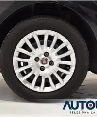 FIAT Punto 1.2 5 PORTE STREET NEOPATENTATI SOLO 23.000 KM FIAT Punto 1.2 5 PORTE STREET NEOPATENTATI SOLO 23.000 KM