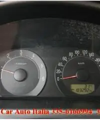 HYUNDAI Trajet 2.0 CRDi TD 16V Dynamic 7 POSTI CLIMA RADIO CD/Mp3