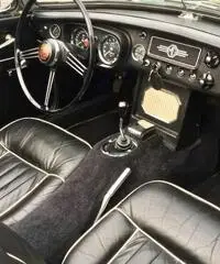 MG B 1800 SPIDER MKI OMOL.ASI ORO MG B 1800 SPIDER MKI OMOL.ASI ORO