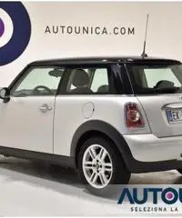 MINI Cooper 1.6 16V COOPER AUT PELLE CRUISE SOLO 43.000 KM MINI Cooper 1.6 16V COOPER AUT PELLE CRUISE SOLO 43.000 KM