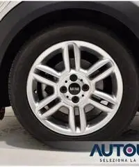 MINI Cooper 1.6 16V COOPER AUT PELLE CRUISE SOLO 43.000 KM MINI Cooper 1.6 16V COOPER AUT PELLE CRUISE SOLO 43.000 KM