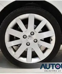 PEUGEOT 207 1.6 HDI CC TECNO CABRIO SENSORI CERCHI 17'