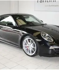 PORSCHE 911 3.8 Carrera 4S Coupé TETTO LED PDk