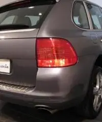 Porsche Cayenne 3.2 V6 AUTOMATICA SOSPENSIONI PELLE