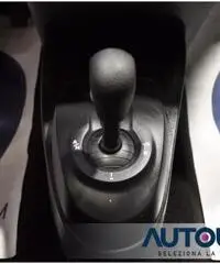 RENAULT Twingo 1.2 BVR LIVE AUT TETTO NEOPATENT SOLO 14.000 KM