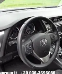 TOYOTA Auris Touring Sports 1.8 Hybrid Active Plus