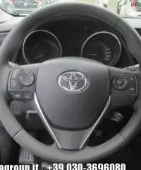 TOYOTA Auris Touring Sports 1.8 Hybrid Active TSS MY16