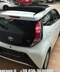 TOYOTA Aygo 1.0 VVT-i 69 CV 5porte. x-wave MY15 euro6