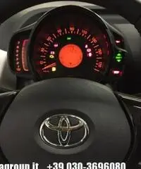 TOYOTA Aygo 1.0 VVT-i 69 CV 5porte. x-wave MY15 euro6