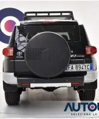 TOYOTA FJ Cruiser 4 4X4 GPL AUTOCARRO AUT SENSORI CRUISE CERCHI 17' TOYOTA FJ Cruiser 4 4X4 GPL AUTOCARRO AUT SENSORI CRUISE CERCHI 17'
