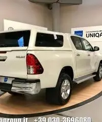 TOYOTA Hilux 2.4 D-4D A/T 4WD Double Cab Lounge MY16