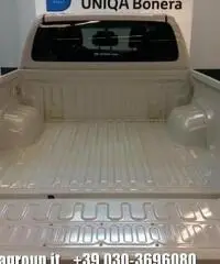 TOYOTA Hilux 2.4 D-4D 2WD Double Cab Lounge MY16
