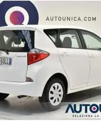 TOYOTA Verso-S 1.3 MT ACTIVE AUT SENS TELECAM SOLO 33.000 KM TOYOTA Verso-S 1.3 MT ACTIVE AUT SENS TELECAM SOLO 33.000 KM