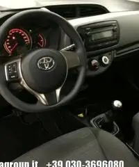 TOYOTA Yaris 1.0 5 porte Cool MY16