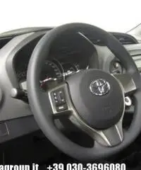 TOYOTA Yaris 1.0 5 porte Cool MY16 TOYOTA Yaris 1.0 5 porte Cool MY16