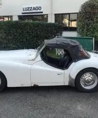 TRIUMPH TR2 DA RESTAURO COMPLETA