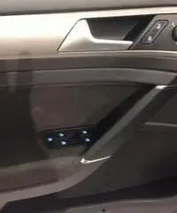 VOLKSWAGEN Golf 1.6 TDI 110 CV 5p. Comfortline BlueMotion