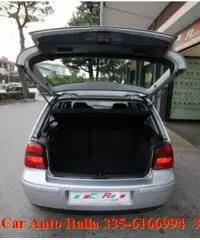 VOLKSWAGEN Golf IV 1.6 16V 5 porte HIGHLINE CINGHIA SOSTITUITA VOLKSWAGEN Golf IV 1.6 16V 5 porte HIGHLINE CINGHIA SOSTITUITA