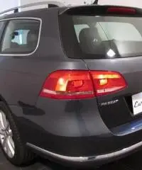 Volkswagen Passat Variant 2.0 TDI DSG High. Bm.tech.-TETTO-NAVIGATORE-FULL