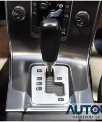 VOLVO S60 D3 GEARTRONIC MOMENTUM AUT NAVI PELLE SENS LED