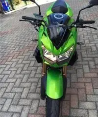 KAWASAKI Z 750R