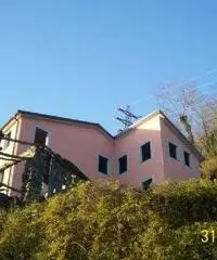 Villa a San Colombano Certenoli in provincia di Genova Villa a San Colombano Certenoli in provincia di Genova