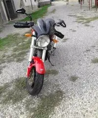 DUCATI Monster 620 .