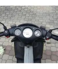 HONDA X8r Scooter cc 50 HONDA X8r Scooter cc 50