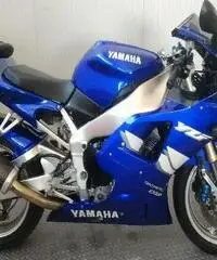 YAMAHA YZF R1 Export price www.actionbike.it YAMAHA YZF R1 Export price www.actionbike.it