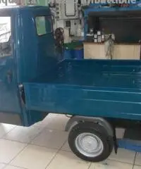 PIAGGIO Ape 50 con motore 125 cc carrozzeria rifatta